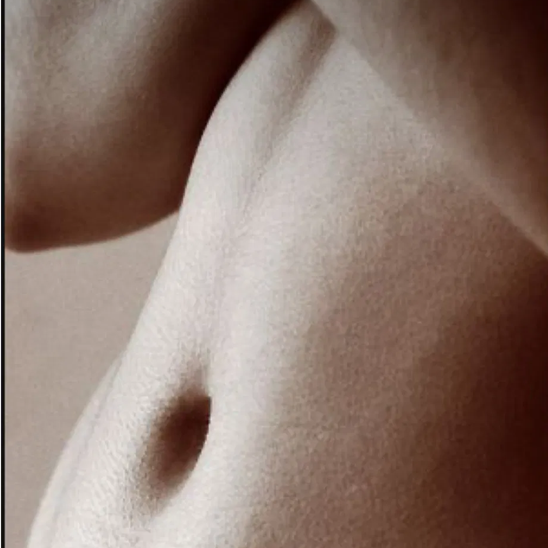 Epilation ligne du nombril